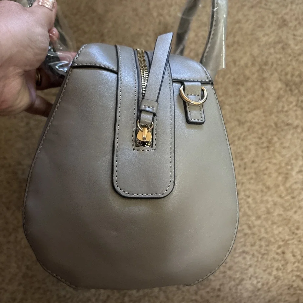 Adrienne Vittadini Regency Collection Pebbled Color Block Barrel Bag Purse Gray